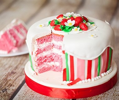 ini-dia-perbedaan-fondant-royal-icing-dan-frosting-yang-wajib-anda-ketahui-1